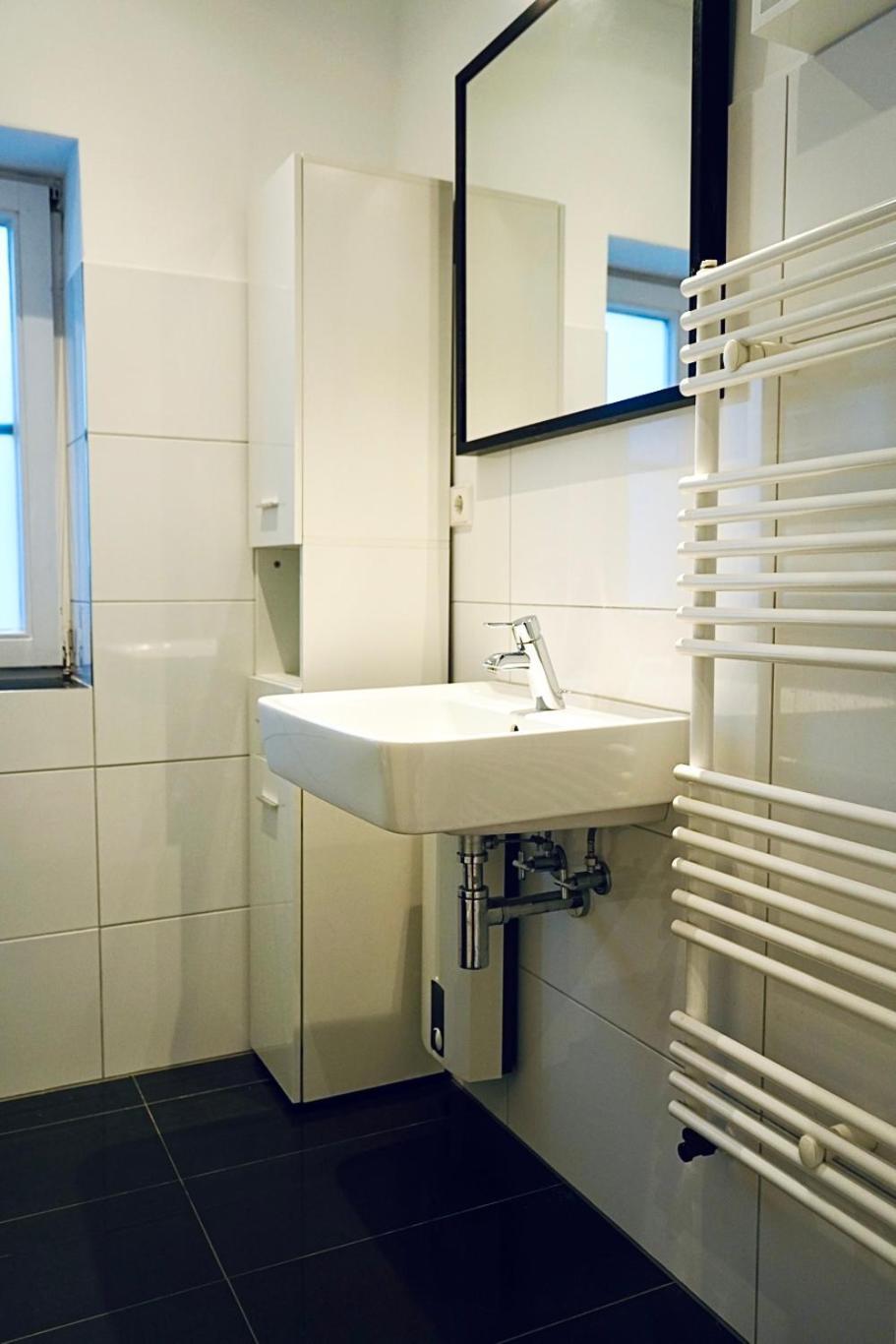 Haus Im Gruenen Fuer 6 Personen-3 Schlafzimmer- 3 Baedern -Waschmaschine-Grosse Terrasse- Vollausgestattete Kueche Wolfsburg Exterior foto